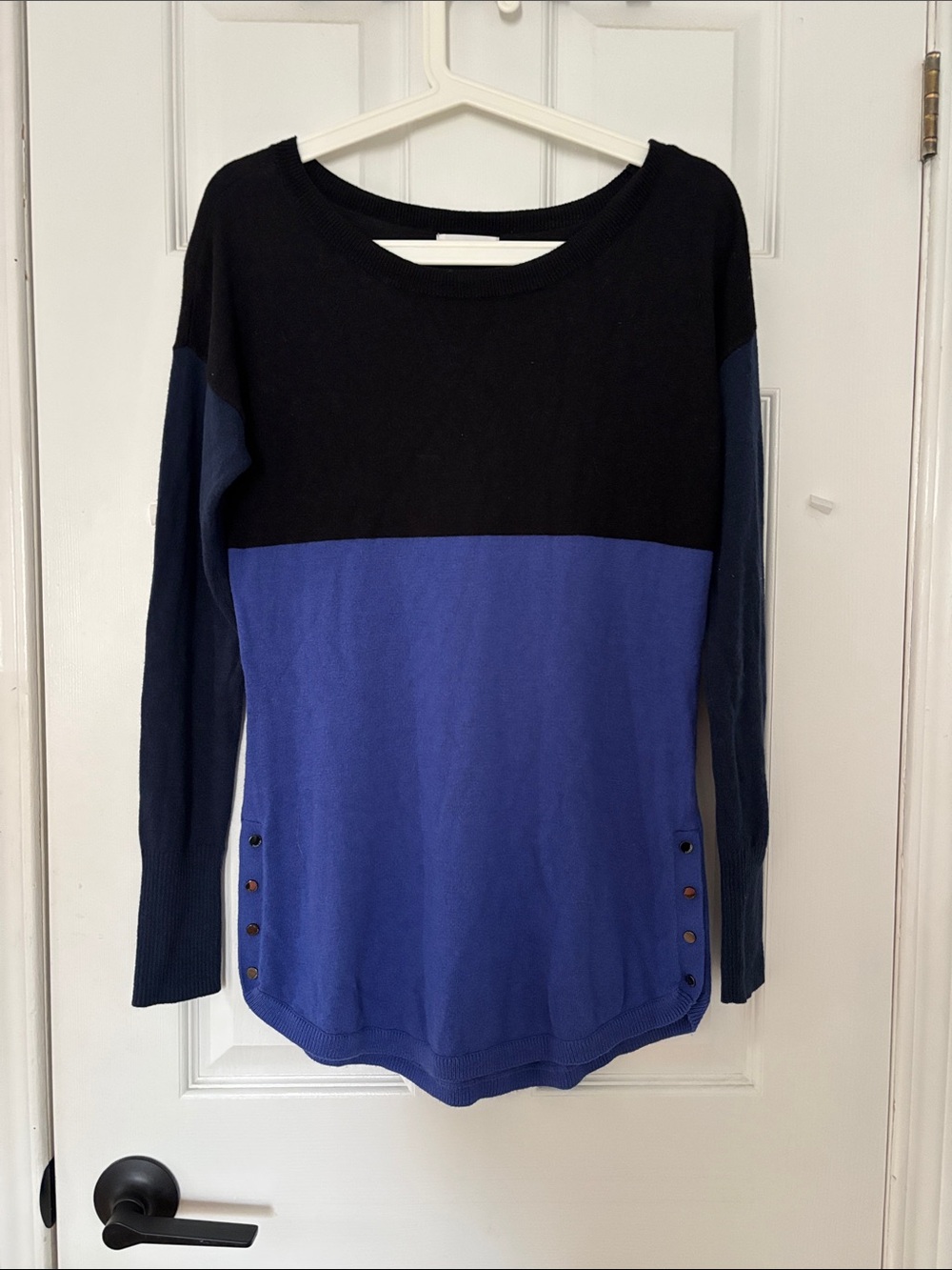 Calvin Klein Black and Blue Colorblock Long Sleeve Knit Top